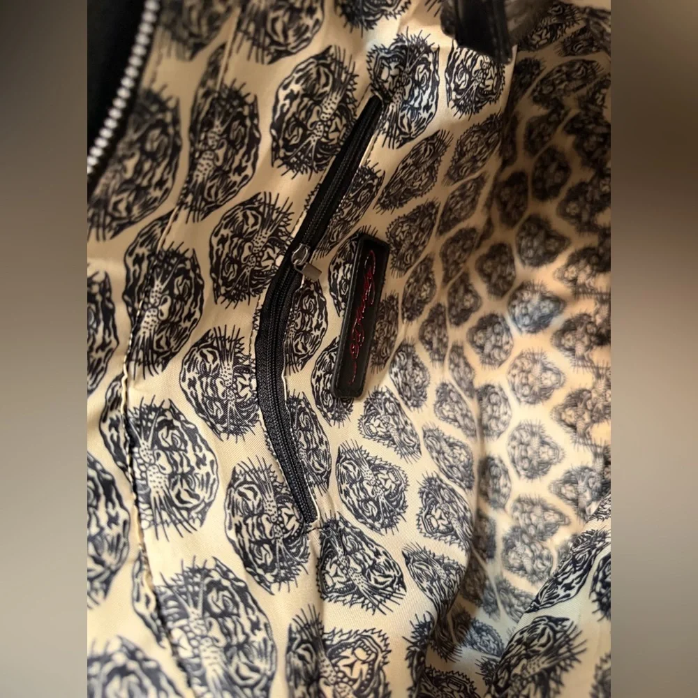 Ed Hardy Large Tote with Crossbody Strap - Picture 4 of 7